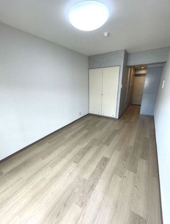 メゾン・ド・フェリーの居間