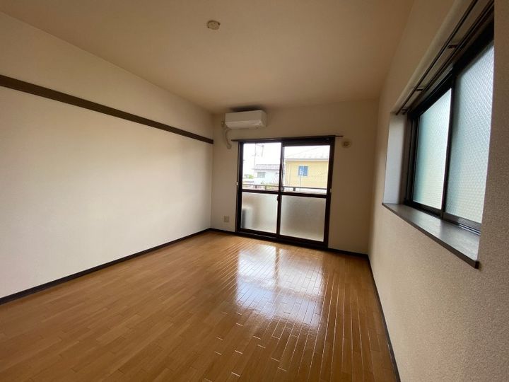 静岡県浜松市中央区市野町(マンション)の賃貸物件の居間