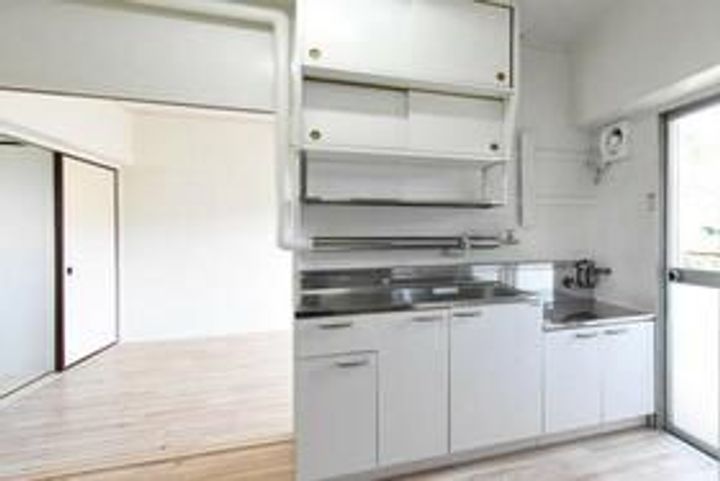 ビレッジハウス総和2号棟のキッチン