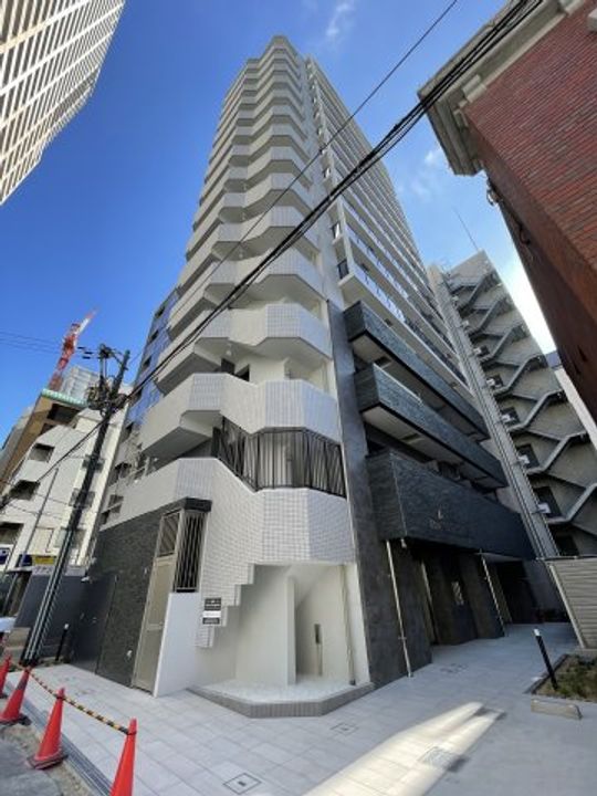 アドバンス大阪城ベレッツァの外観