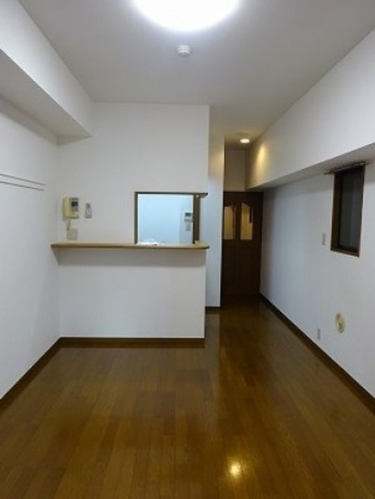 ベスト伊勢佐木長者町の居間