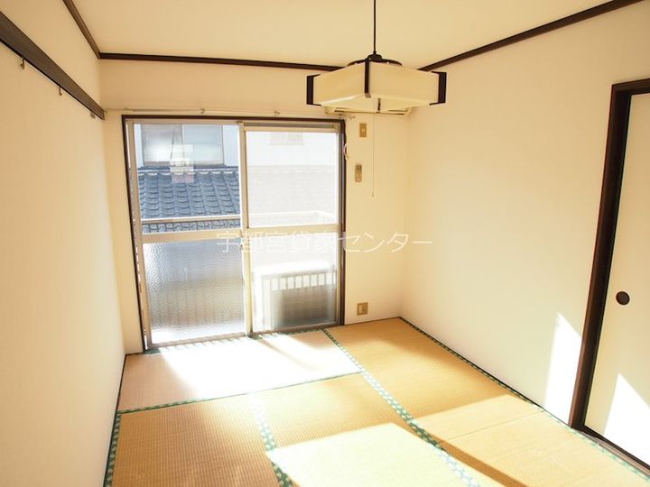 コーポミレイズの居間