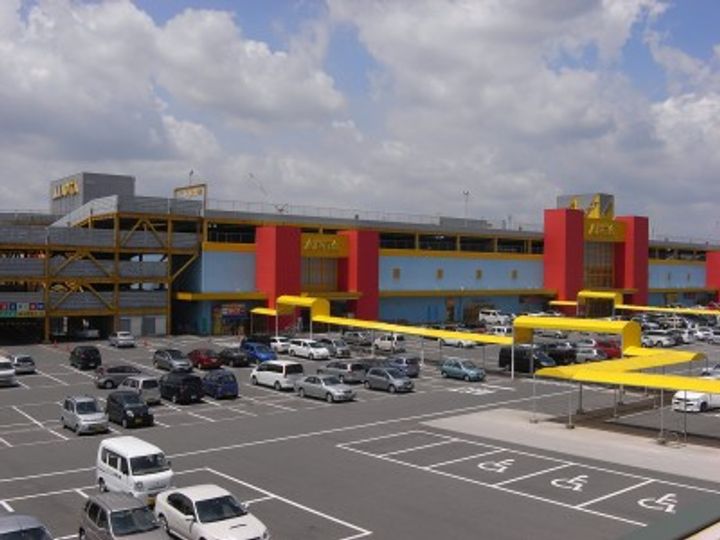 コーポミレイズの周辺