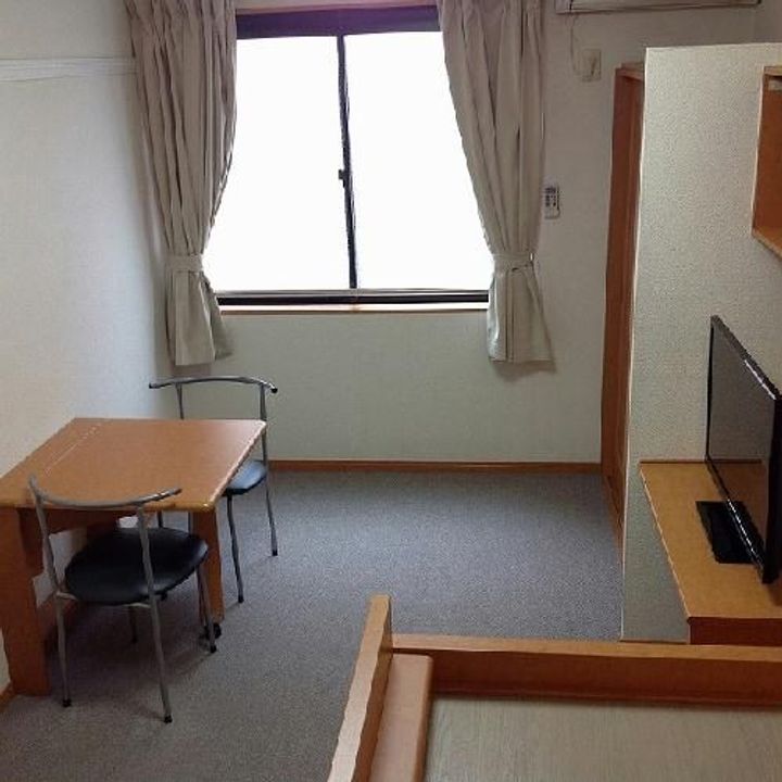 レオパレスファー イーズの内装