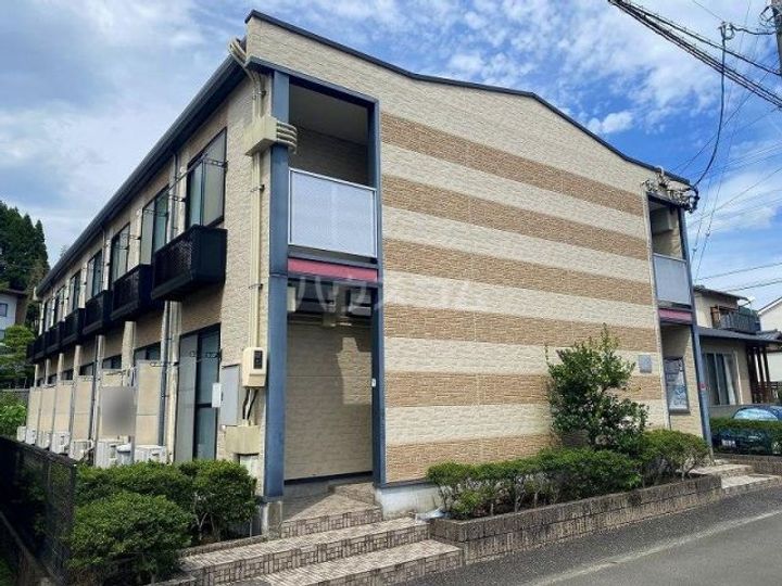 レオパレスファー イーズの外観