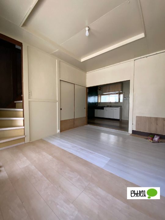 兵庫県神戸市須磨区禅昌寺町1(一戸建)の賃貸物件の居間