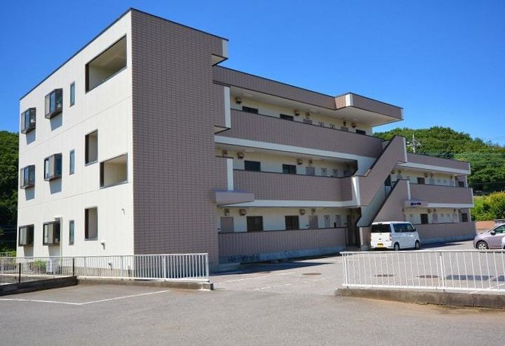 グランドヒル聖の外観