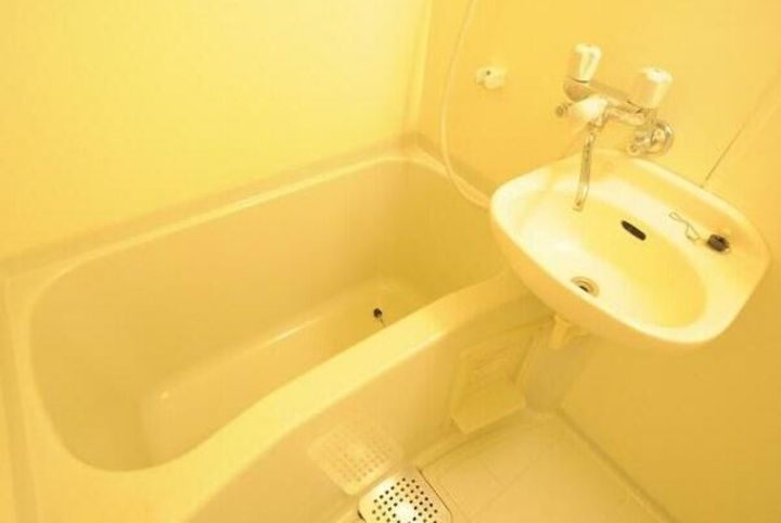 神奈川県川崎市高津区久地1(アパート)の賃貸物件の風呂