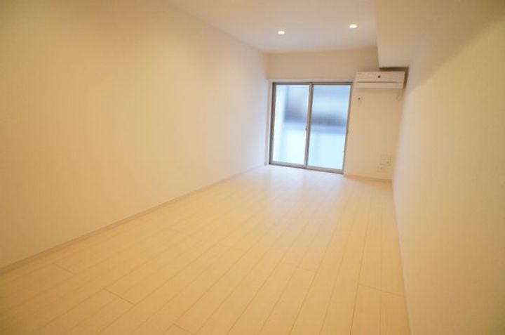 埼玉県さいたま市浦和区上木崎2(マンション)の賃貸物件の居間