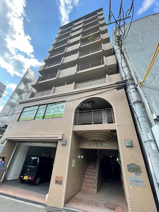 メゾン松岡の外観