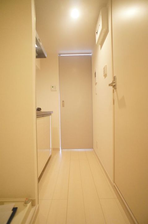 埼玉県戸田市新曽南1(マンション)の賃貸物件の玄関