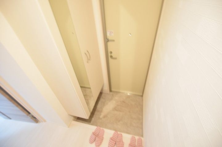 Polonia Matsubara B棟の玄関