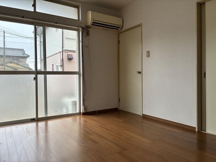 埼玉県三郷市上口1(一戸建)の賃貸物件の居間