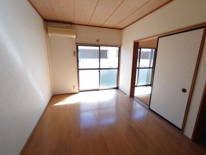 坂本ハイツの居間