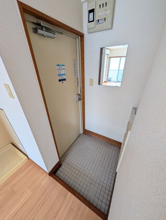 静岡県浜松市中央区初生町(マンション)の賃貸物件の玄関