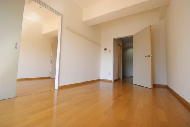 広島県広島市西区観音町(マンション)の賃貸物件の居間