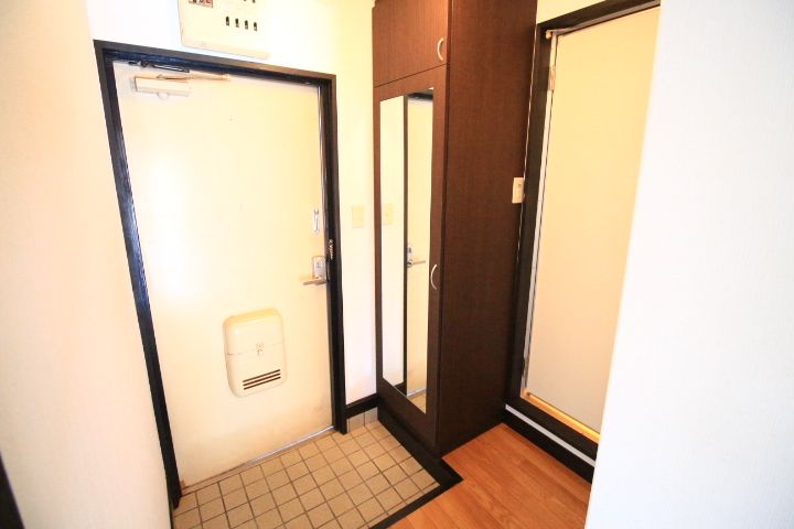 ガーデンヒルズ藍住IIの玄関