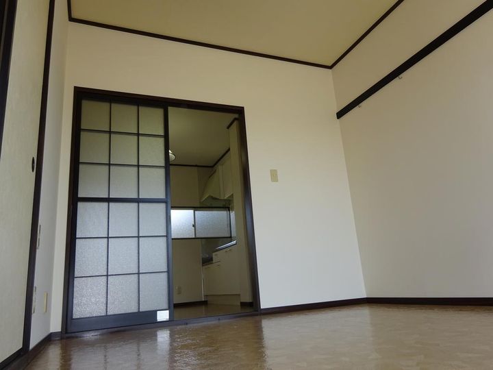 マリーンハウス Aの居間