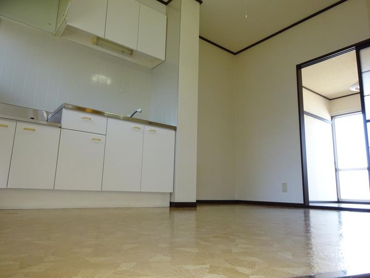 マリーンハウス Aの玄関