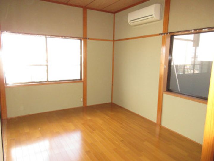 コーポ兼山の内装