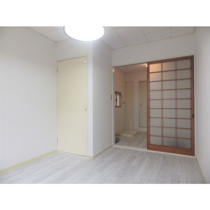 コーポ・コトブキの居間