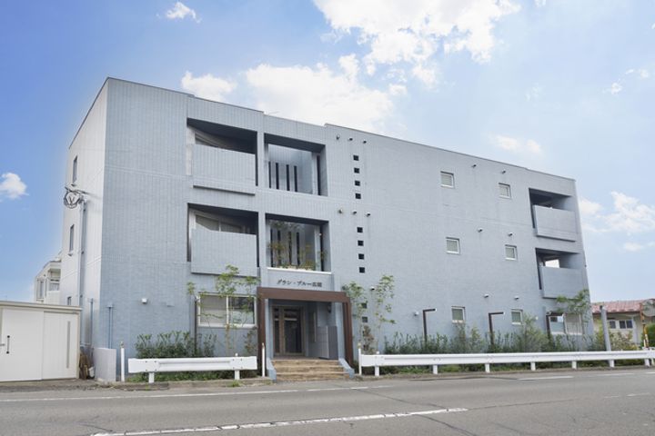 グラン・ブルー広瀬の外観