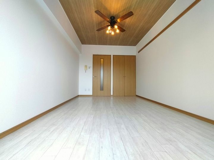 グラン・ブルー広瀬の居間