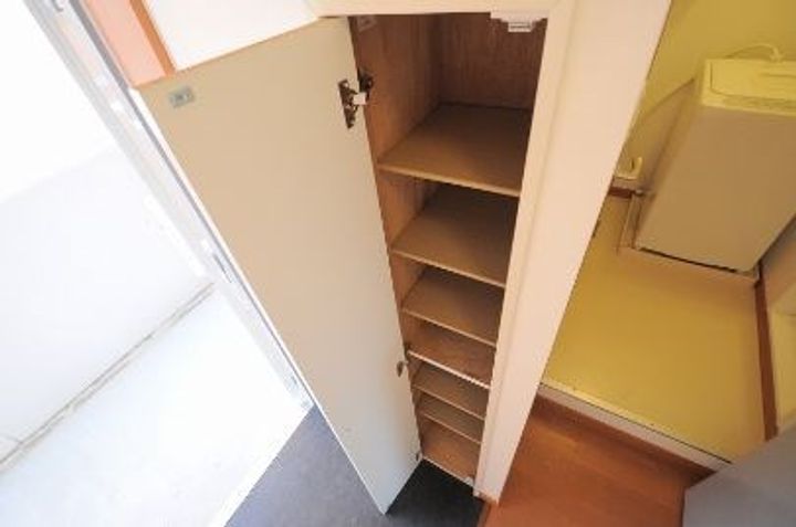 沖縄県沖縄市宮里4(マンション)の賃貸物件の玄関