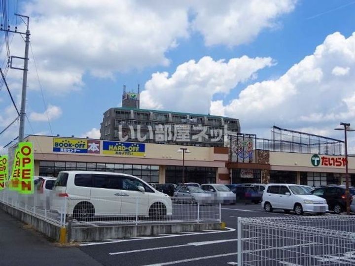 LM.Factory IIIの周辺