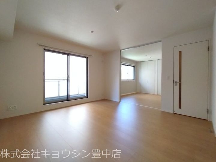 MS シャーメゾンの居間