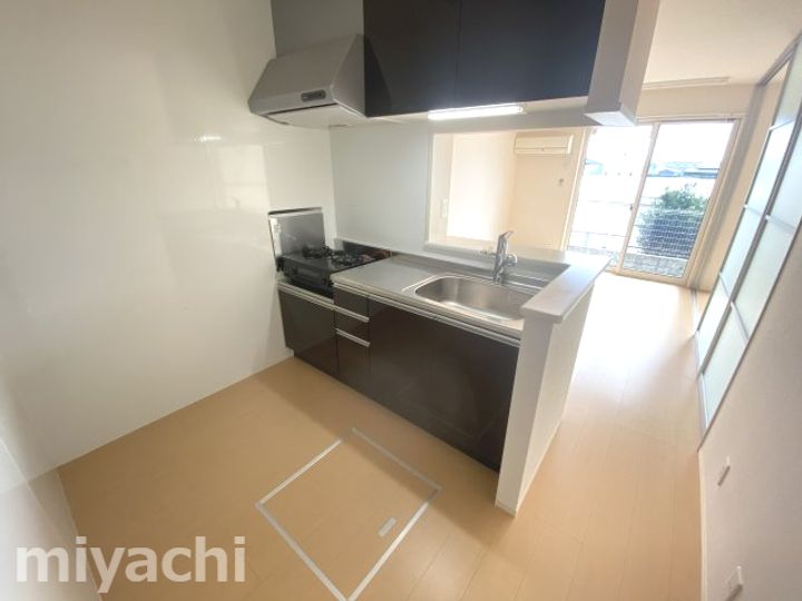 徳島県徳島市金沢1(アパート)の賃貸物件のキッチン