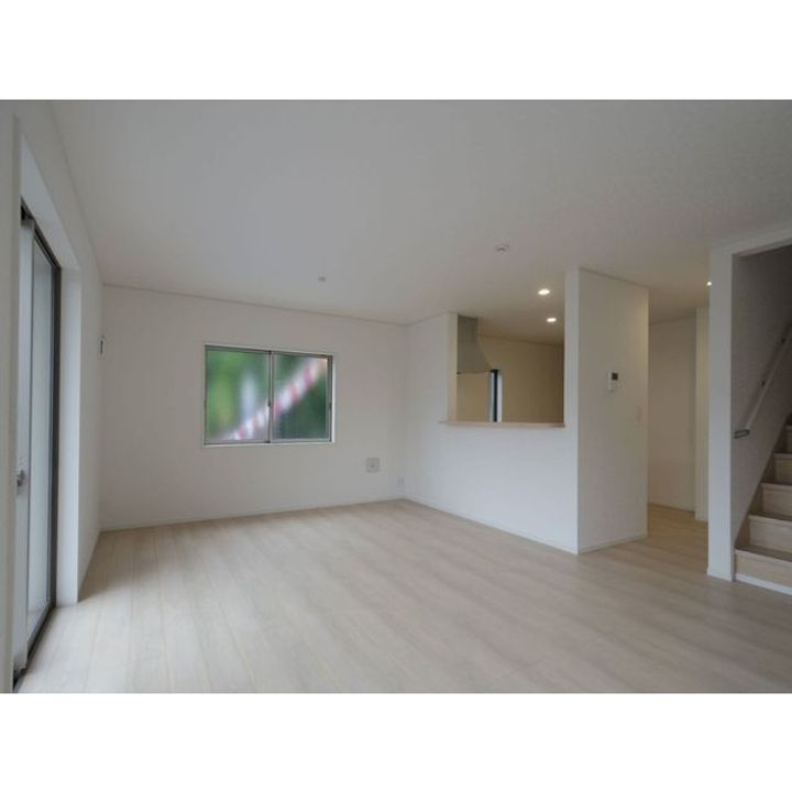 東京都府中市是政6(一戸建)の賃貸物件の居間