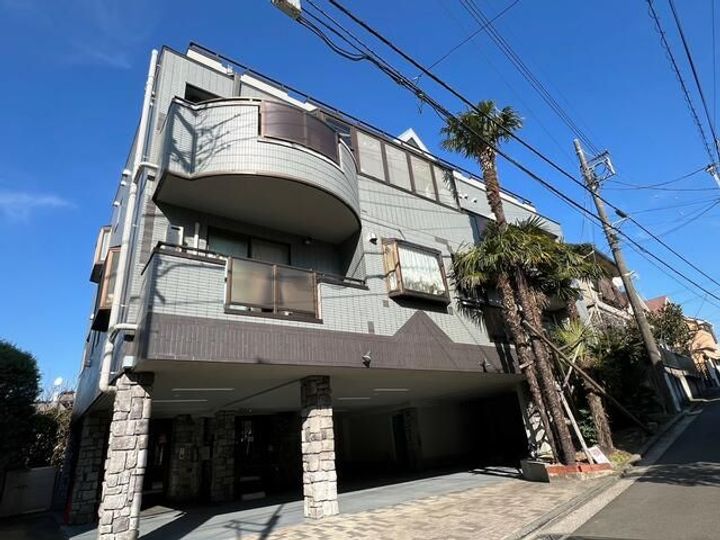 神奈川県横浜市神奈川区六角橋3(マンション)の賃貸物件の外観