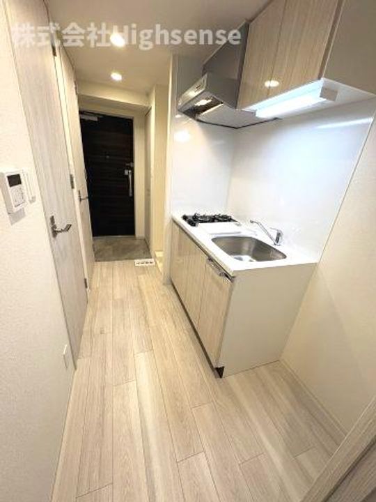 アドバンス北大阪ロワンの玄関