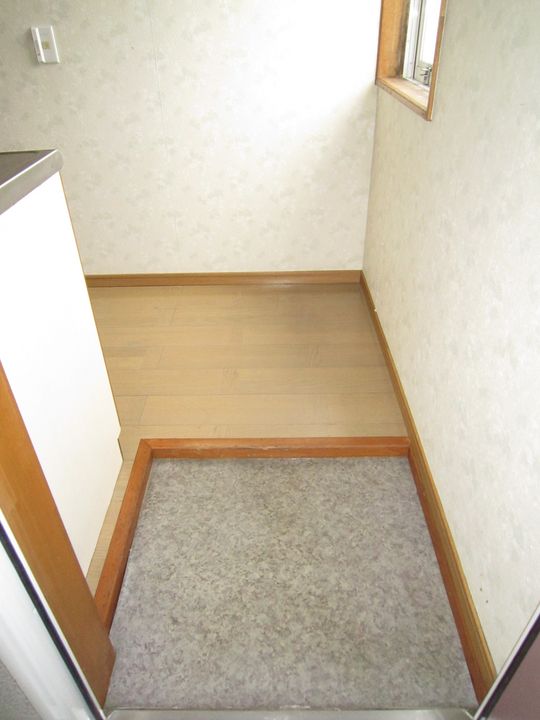 コーポリバーサイドIVの玄関