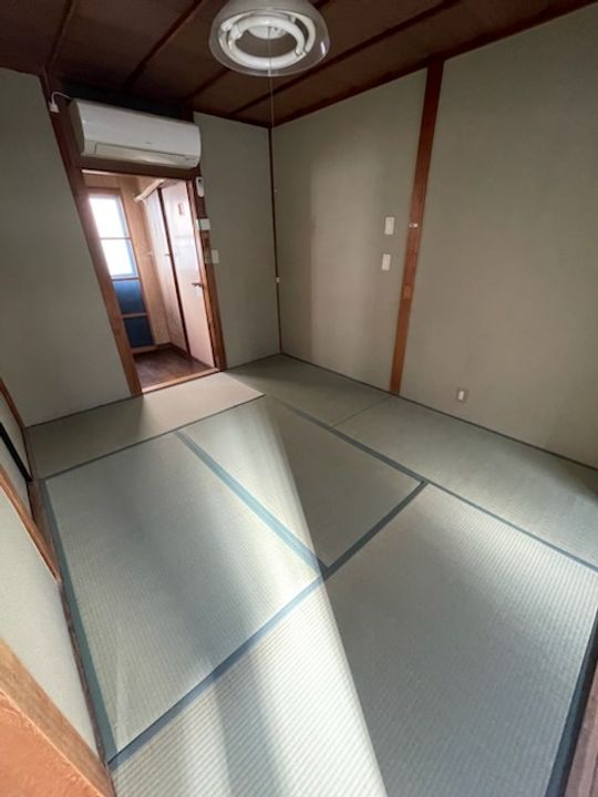 大阪府寝屋川市堀溝3(一戸建)の賃貸物件の居間