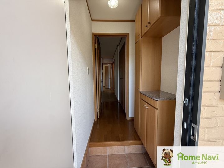 ファシネイション春日2の玄関