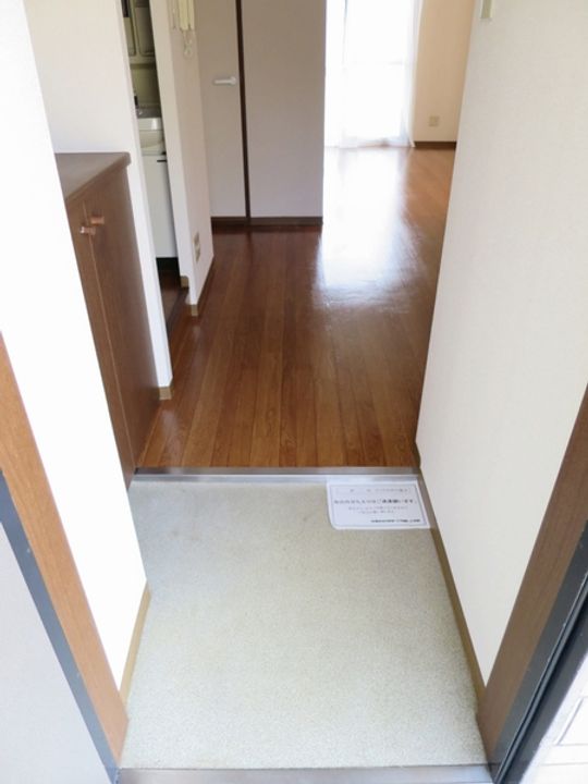 フォブール西秦の玄関