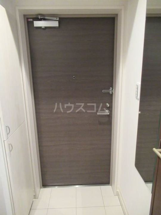 HY’s 立川の玄関