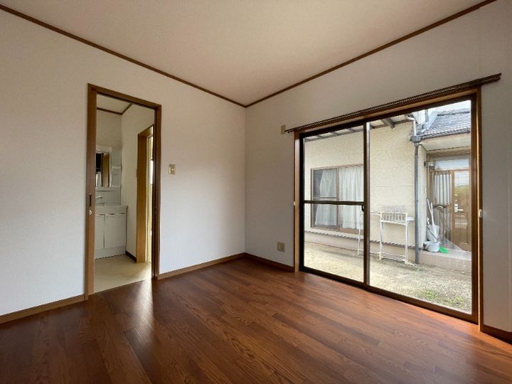 岡山県総社市金井戸(一戸建)の賃貸物件の居間