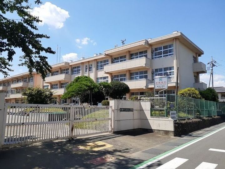 群馬県前橋市総社町4(アパート)の賃貸物件の周辺
