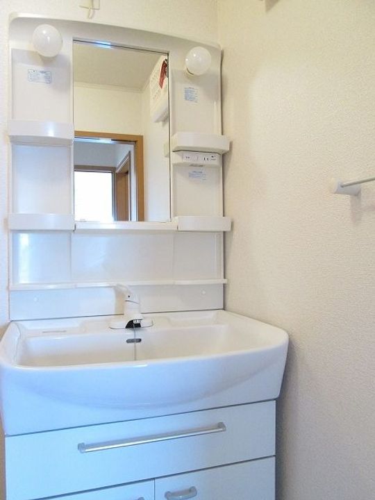 ハリエンジュの内装