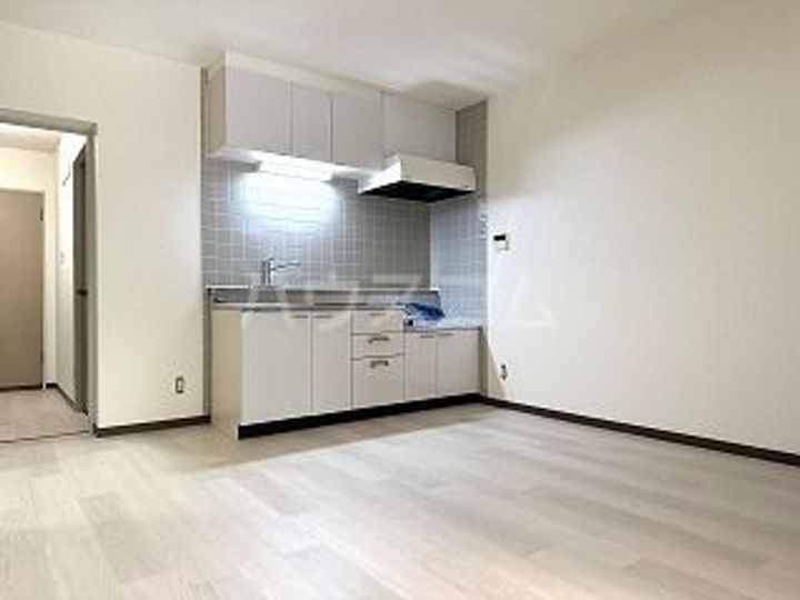 フォーレス向原の居間