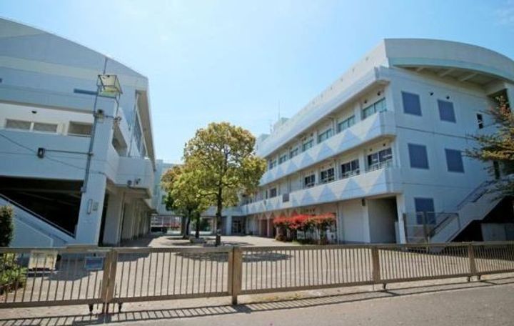 パールハイツ黒川の周辺
