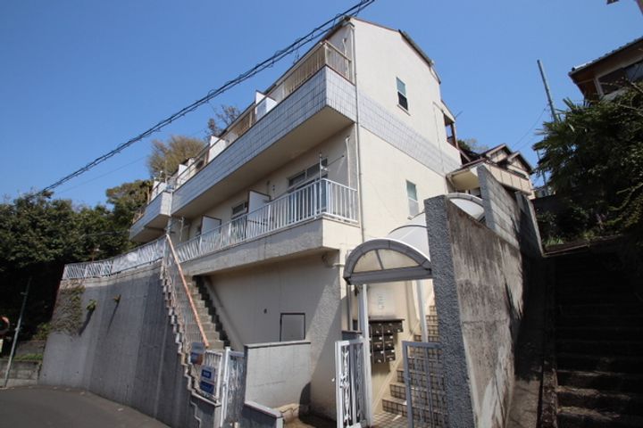 ハイライズ座間の外観