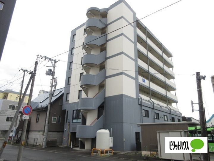 センターヒルズ中ノ橋の外観