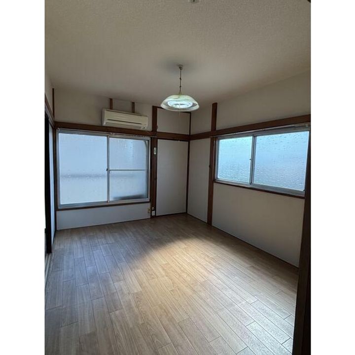 東京都足立区西伊興1(アパート)の賃貸物件の居間