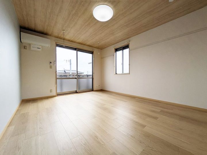 アーバン・コートCの居間