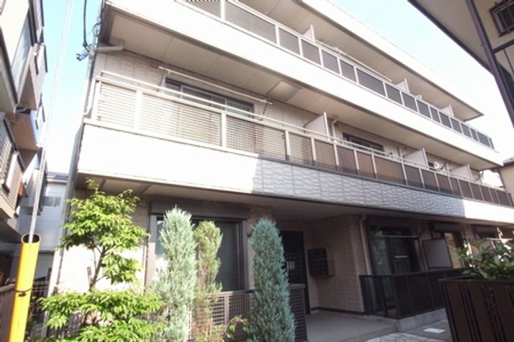 メゾンフォンテーヌの外観
