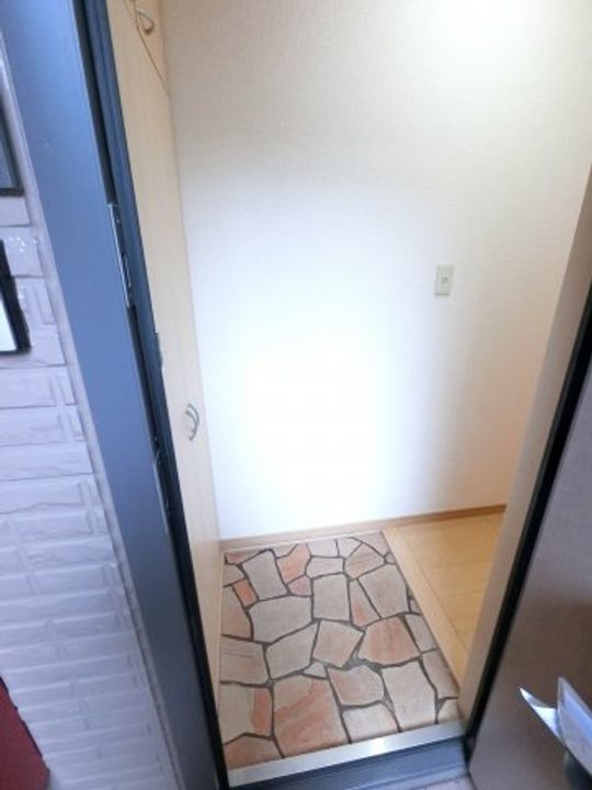 千葉県千葉市中央区蘇我3(アパート)の賃貸物件の玄関